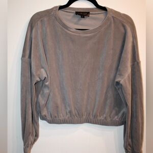Women’s TRUTH By REPUBLIC Grey Velvet Sweater. Size Medium.